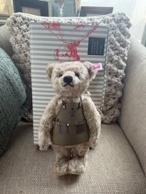 Steiff x Starbucks Brown Mohair Bear in wax Starbucks  Apron